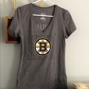 Boston Bruins NHL V-neck Tee